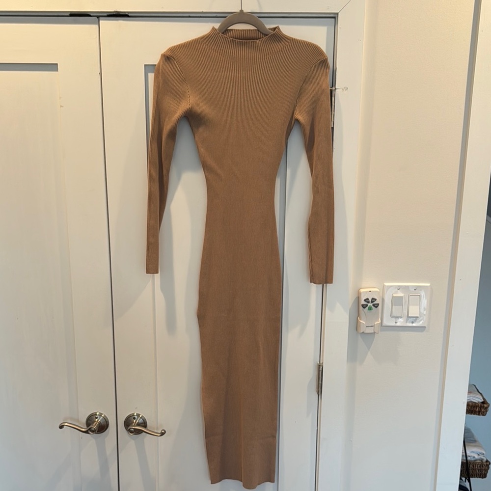 Mabel “Pauline” Ribbed Bodycon Midi Dress